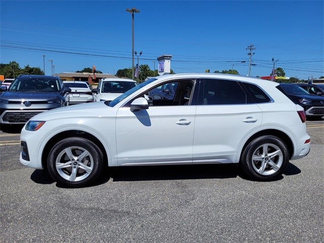 2021 Audi Q5 45 Premium photo 3