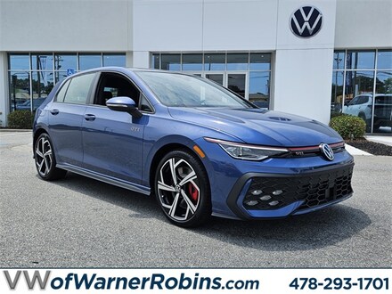 2025 Volkswagen Golf GTI 2.0T SE Hatchback