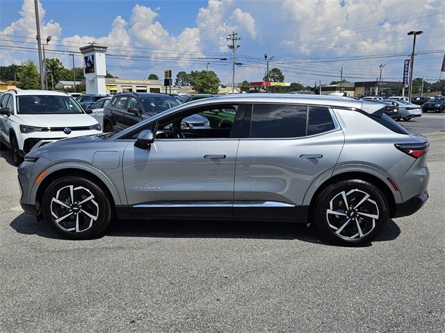 2024 Chevrolet Equinox EV 2LT photo 4