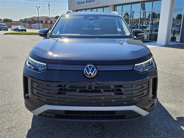 2025 Volkswagen Tiguan S photo 2