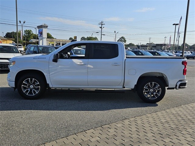 2022 Chevrolet Silverado 1500 RST photo 4