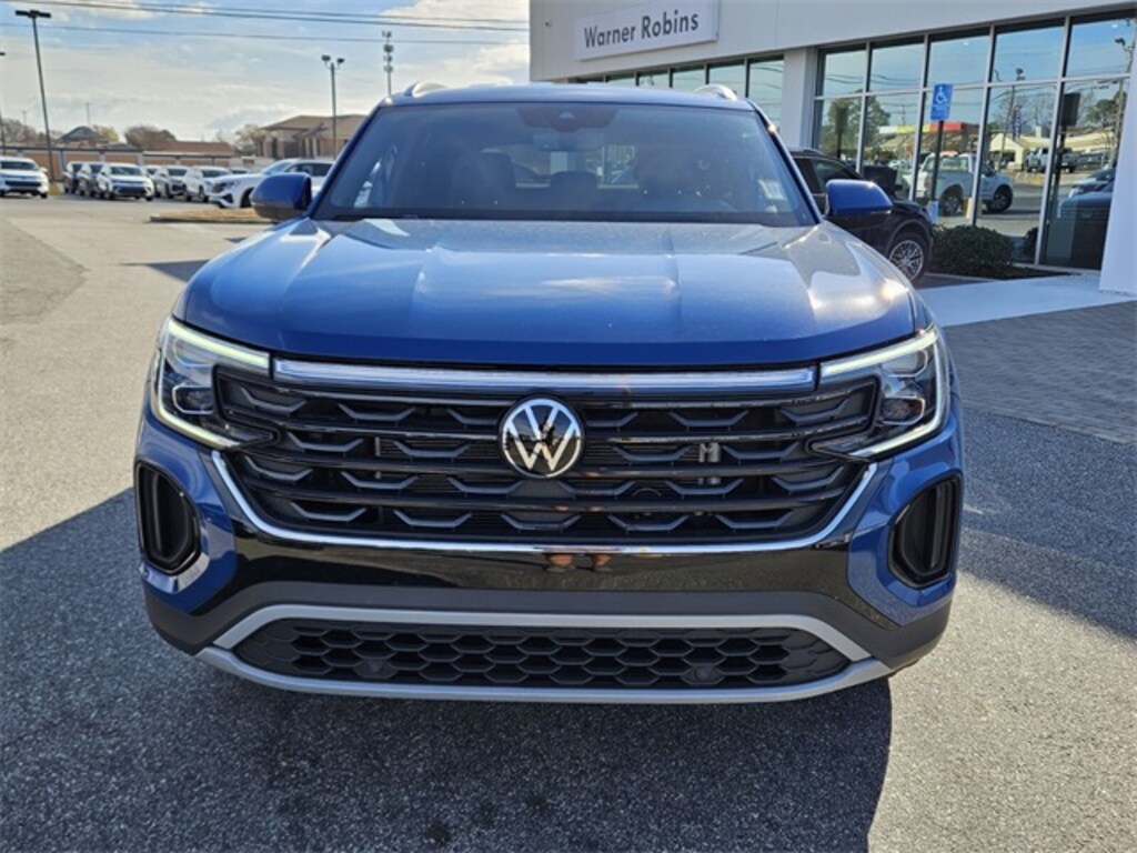 Certified 2025 Volkswagen Atlas Cross Sport 2.0T SE SUV
