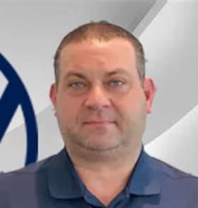 Staff member Jay Ellerbee from 1938d71e6718