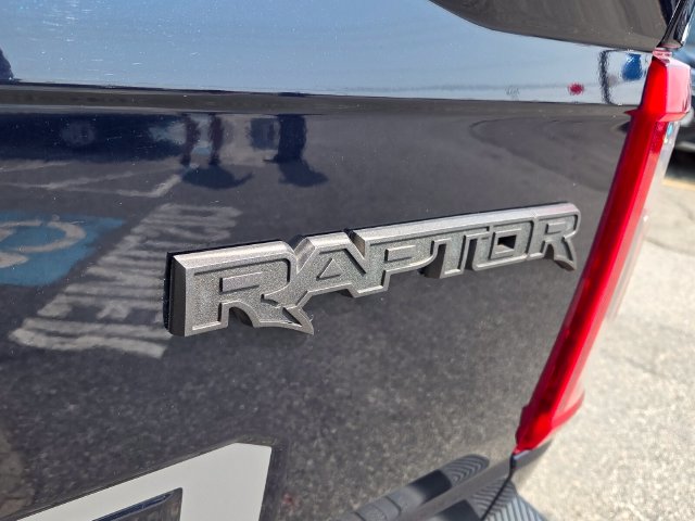 2022 Ford F-150 Raptor - Photo 11