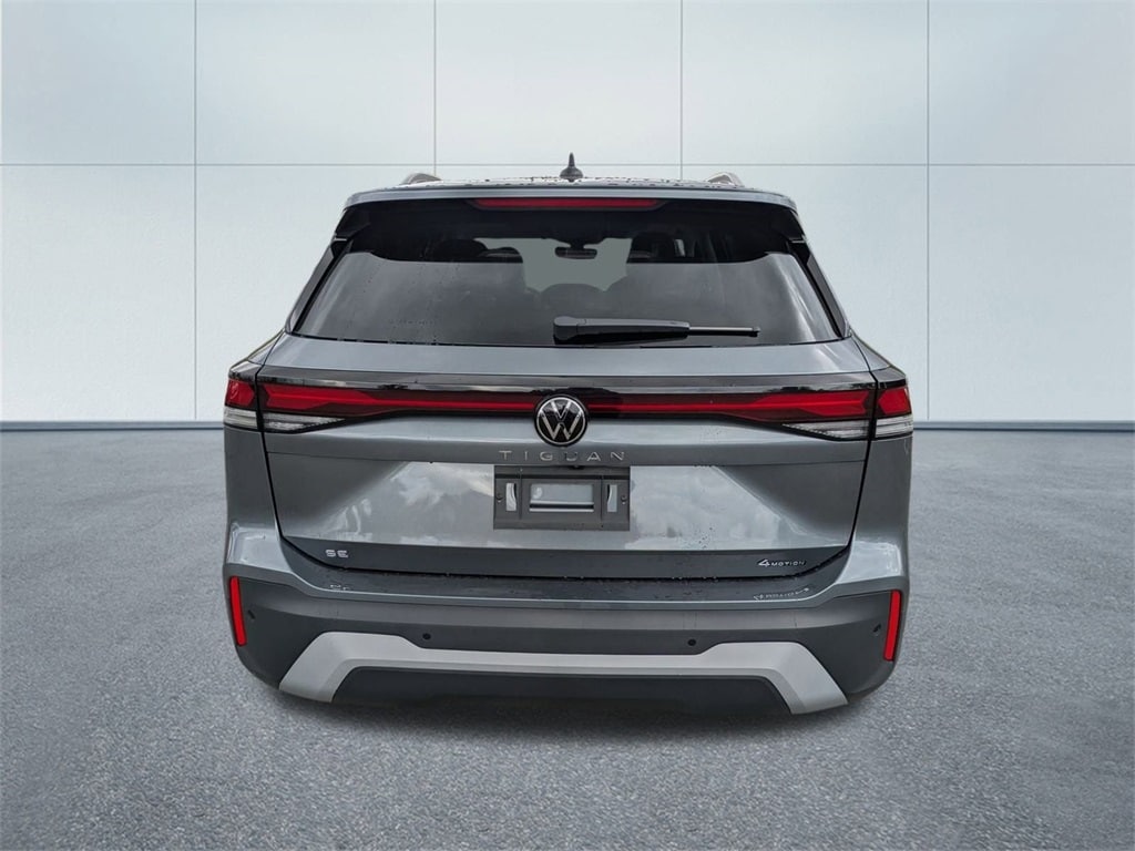 New 2025 Volkswagen Tiguan 2.0T SE SUV