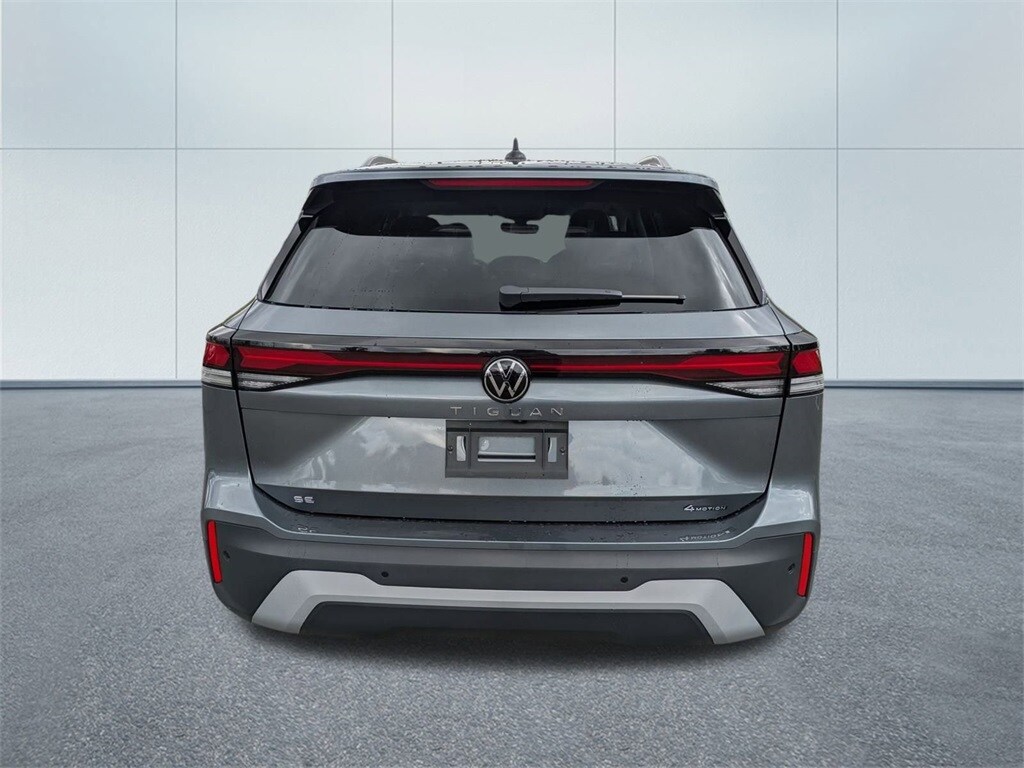 2025 Volkswagen Tiguan SE photo 4