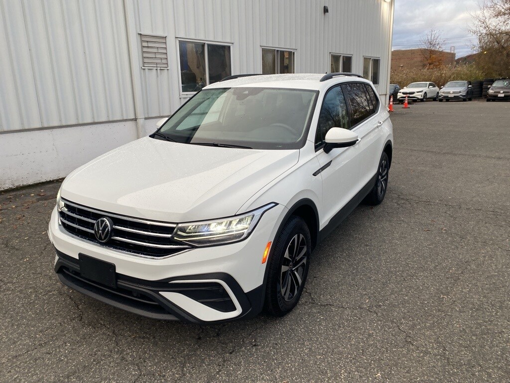 2024 Volkswagen Tiguan S photo 2