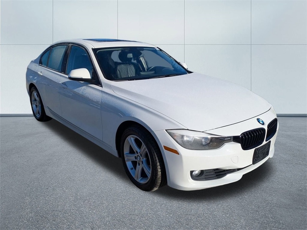 Used 2015 BMW 328i xDrive w/SULEV Sedan