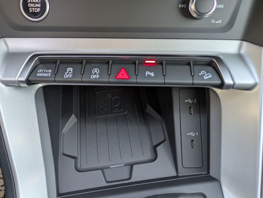 2025 Audi Q3 S Line Premium - Photo 28