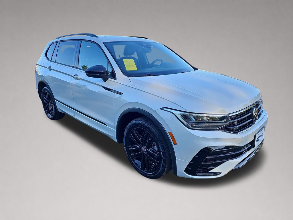 2022 Volkswagen Tiguan SE R-LINE BLACK