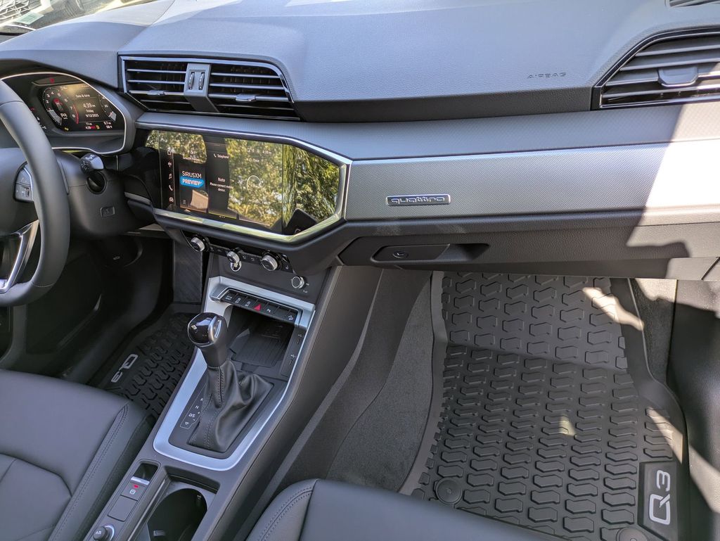 2025 Audi Q3 S Line Premium - Photo 38