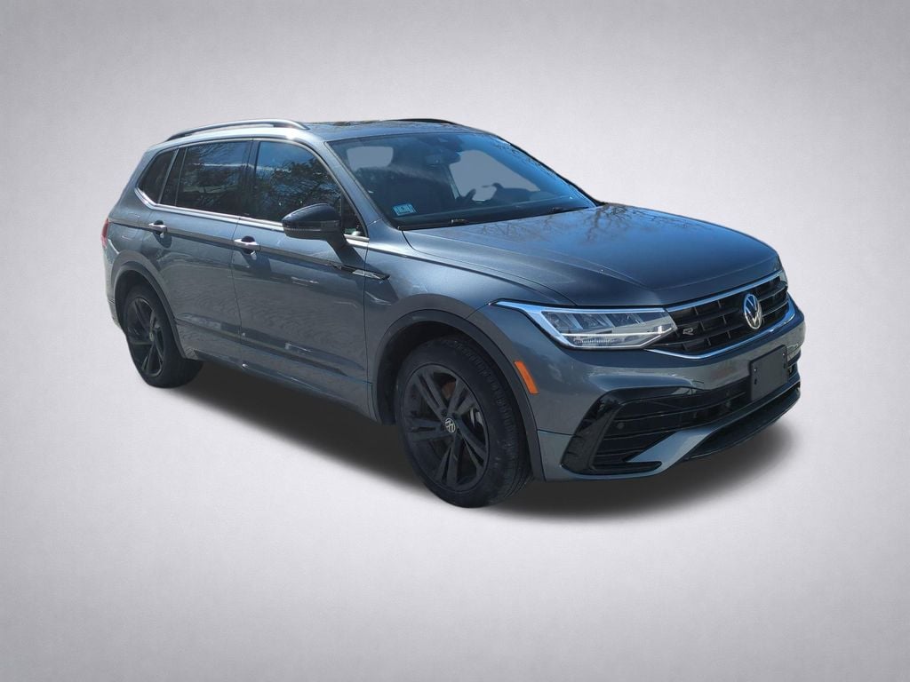 2023 Volkswagen Tiguan SE R-LINE BLACK