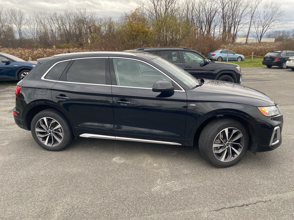 2024 Audi Q5 45 S line Premium photo 3