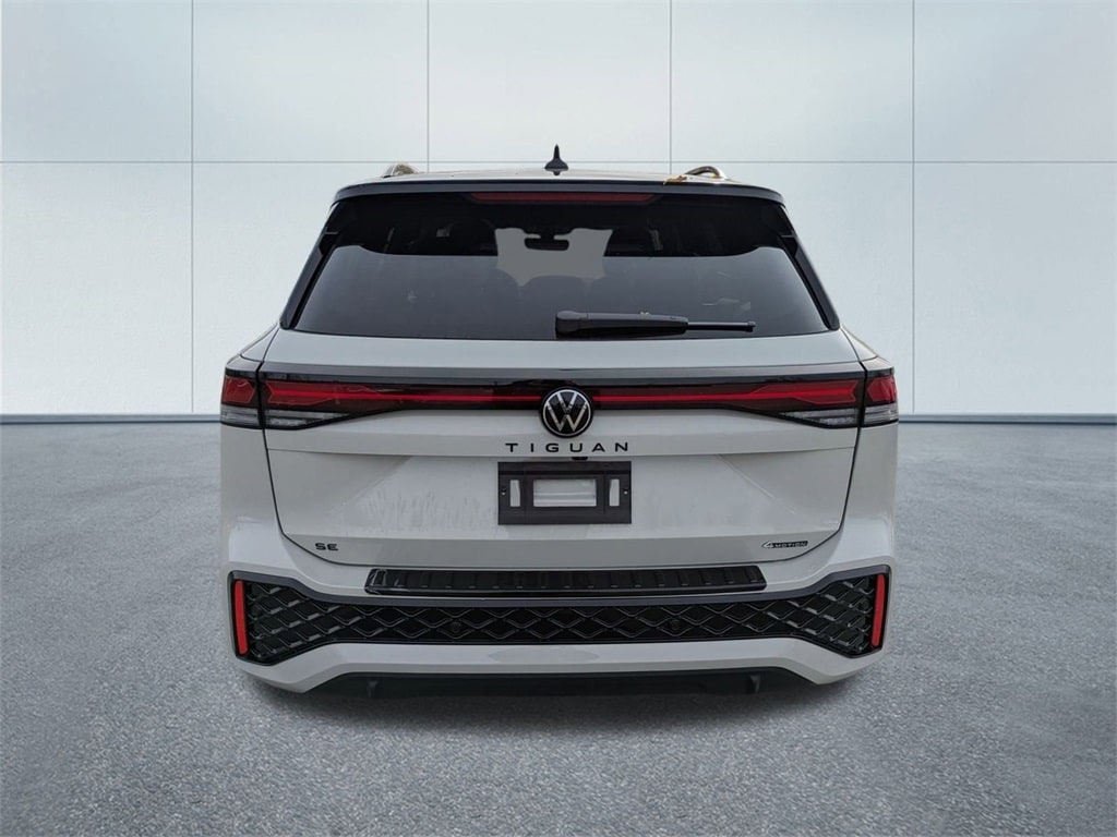 New 2026 Volkswagen Tiguan 2.0T SE R-Line Black SUV