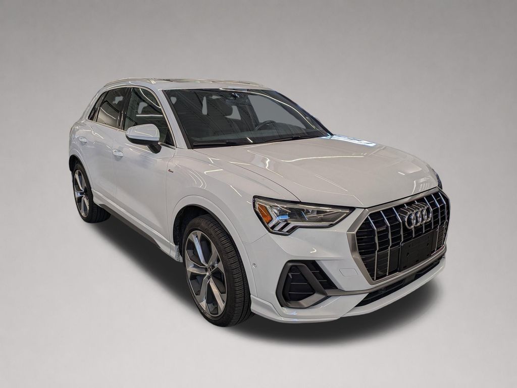 2020 Audi Q3 45 TFSI S Line Prestige quattro's photo