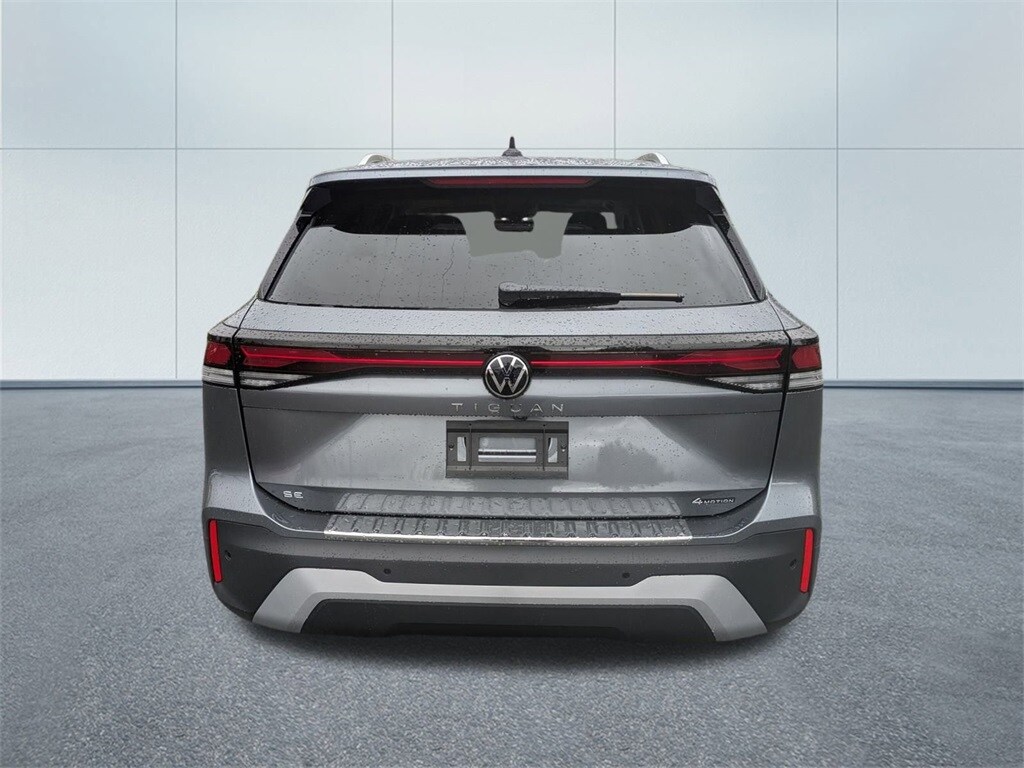 2025 Volkswagen Tiguan SE photo 4