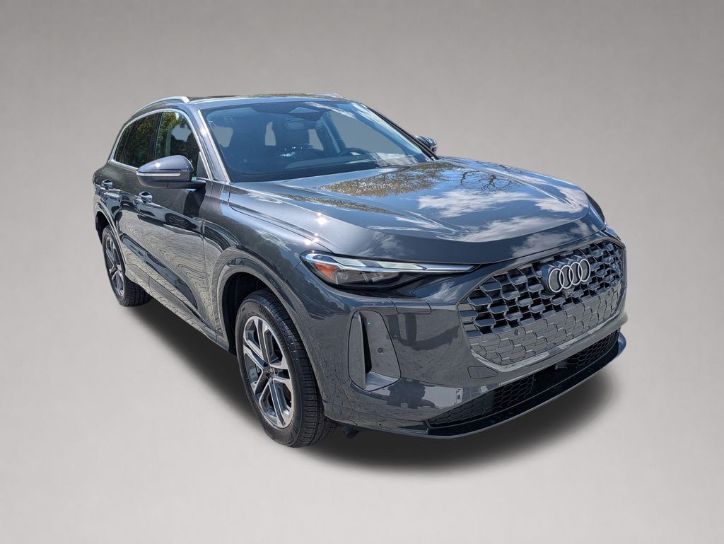 2025 Audi Q5 40 Premium's photo