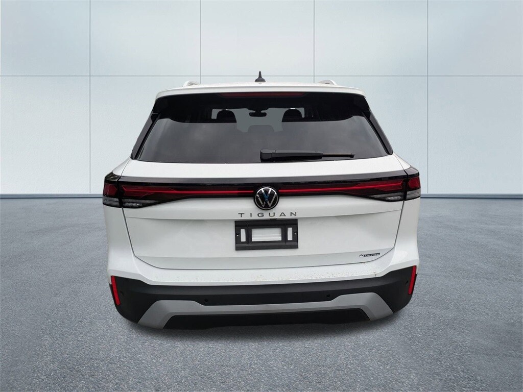 2025 Volkswagen Tiguan S photo 4