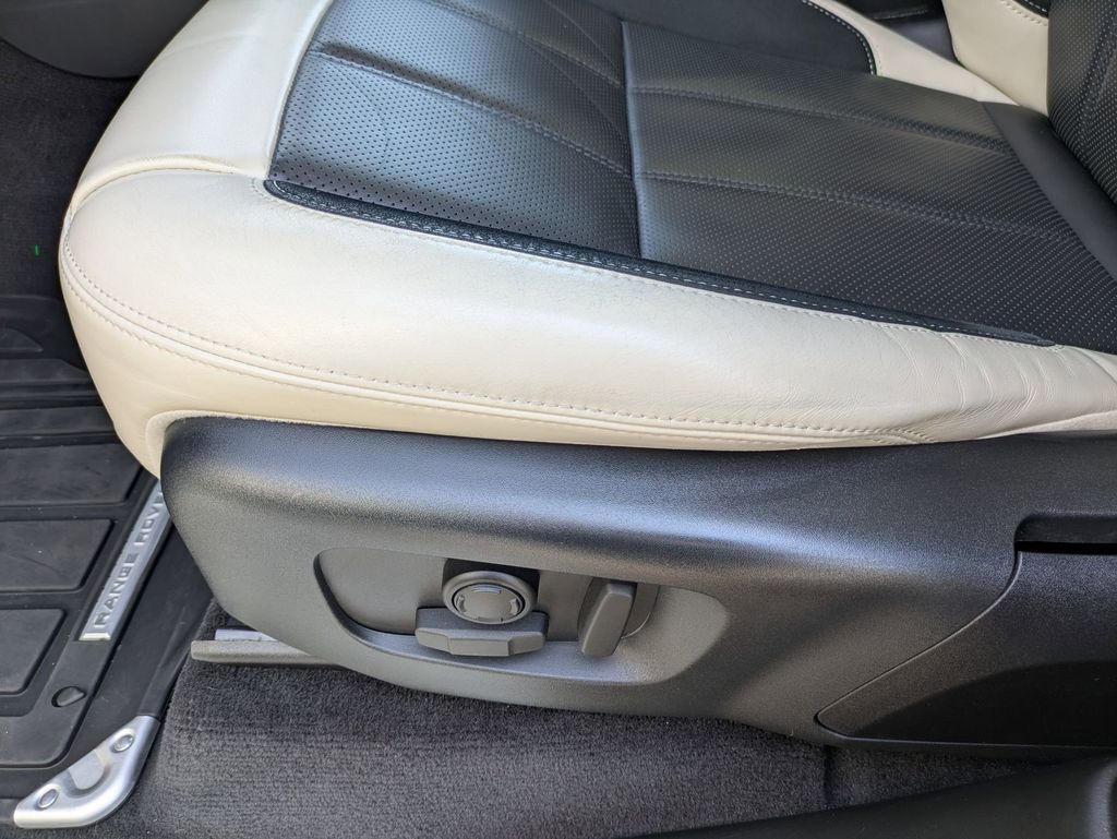 2021 Land Rover Range Rover Sport HST - Photo 14