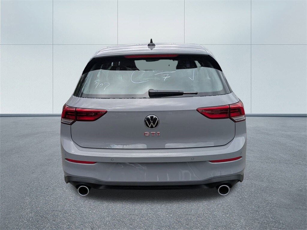 2025 Volkswagen Golf GTI Autobahn photo 4