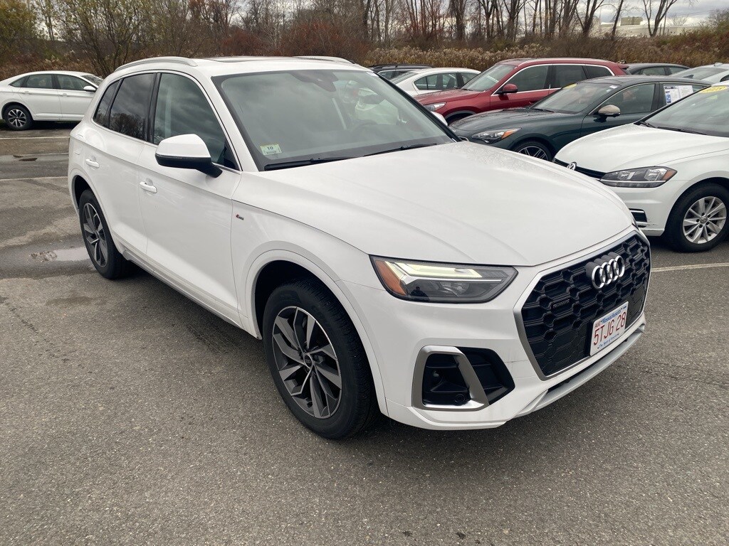 2024 Audi Q5 45 S line Premium photo 3