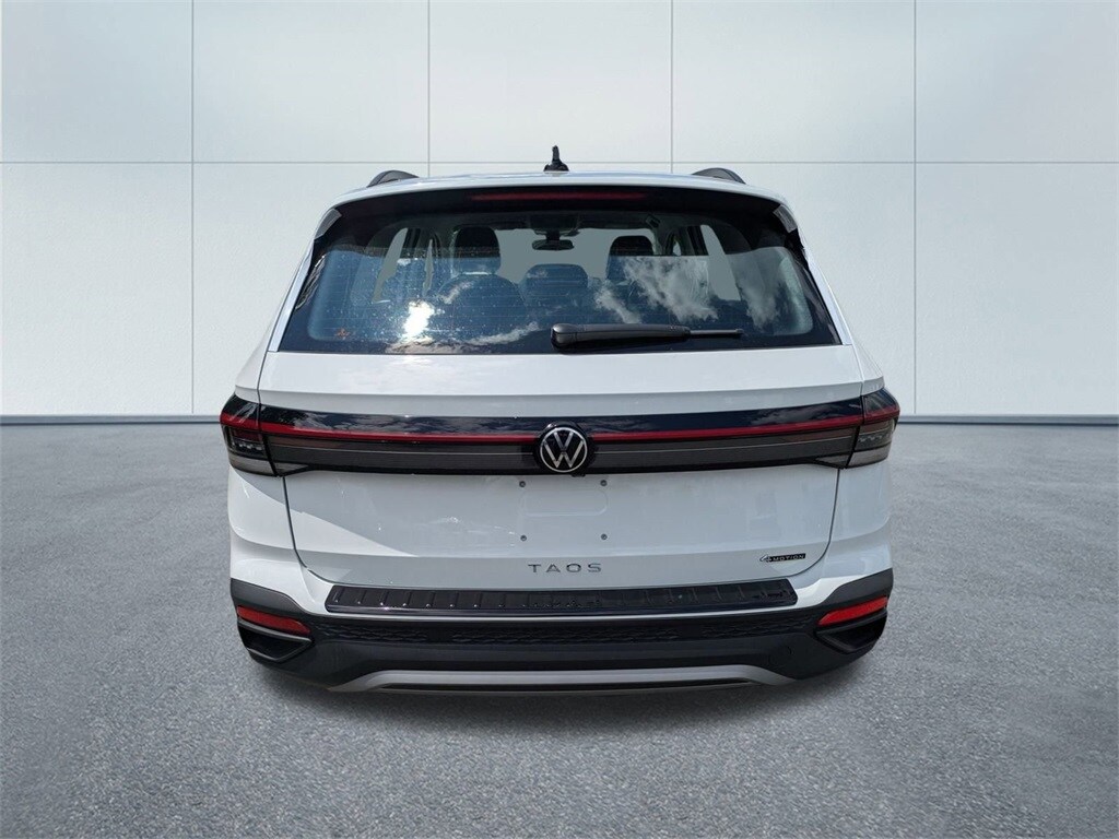 2025 Volkswagen Taos S photo 4