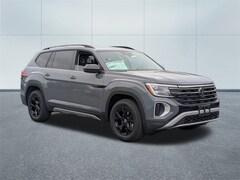 2025 Volkswagen Atlas 2.0T Peak Edition SUV