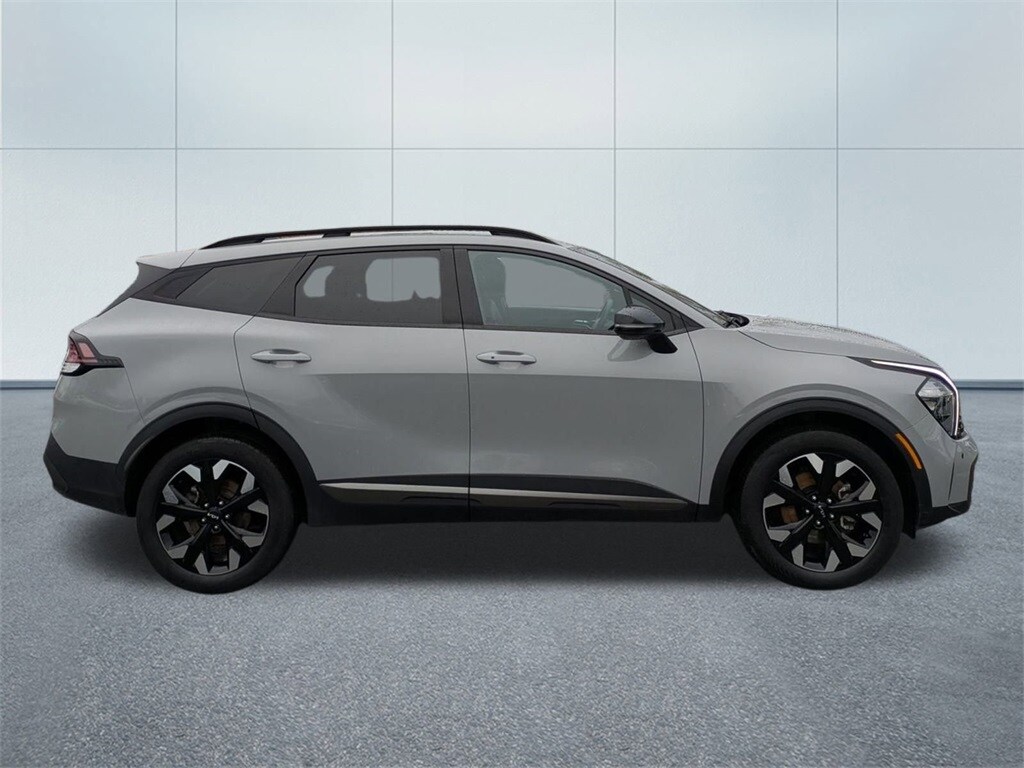 2023 Kia Sportage X-Line photo 2