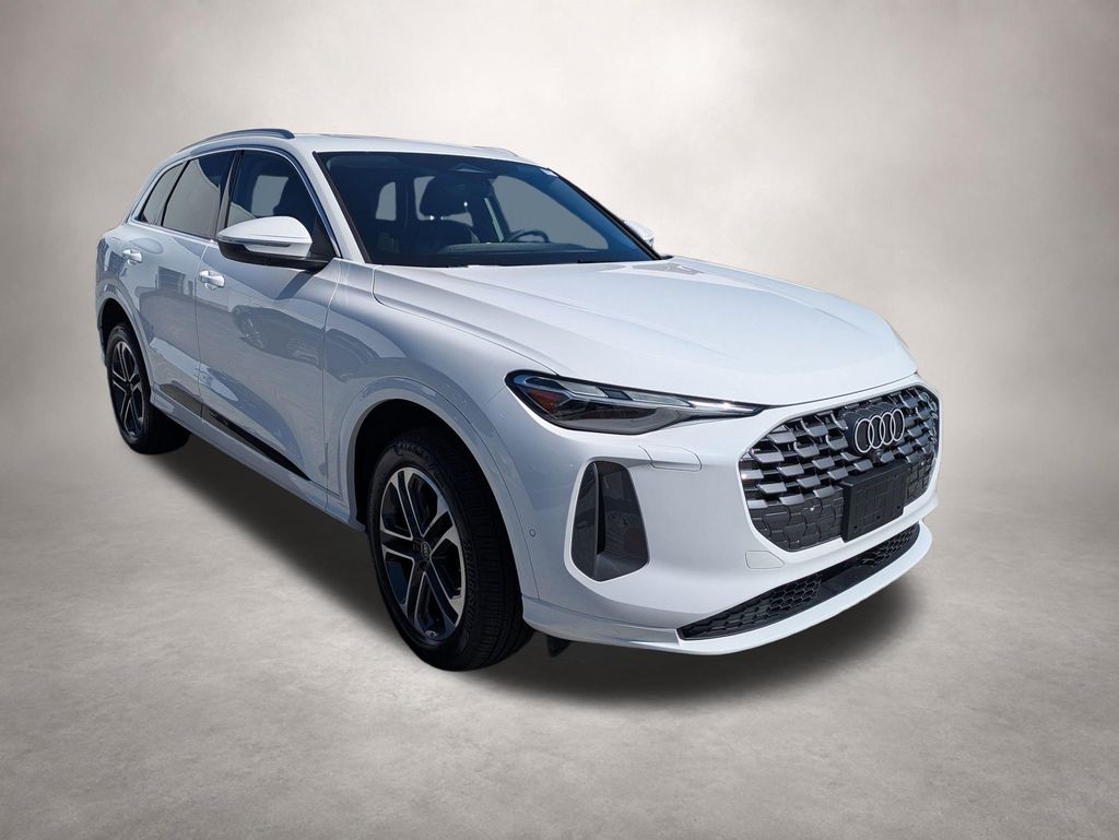 2025 Audi Q5 40 Premium's photo