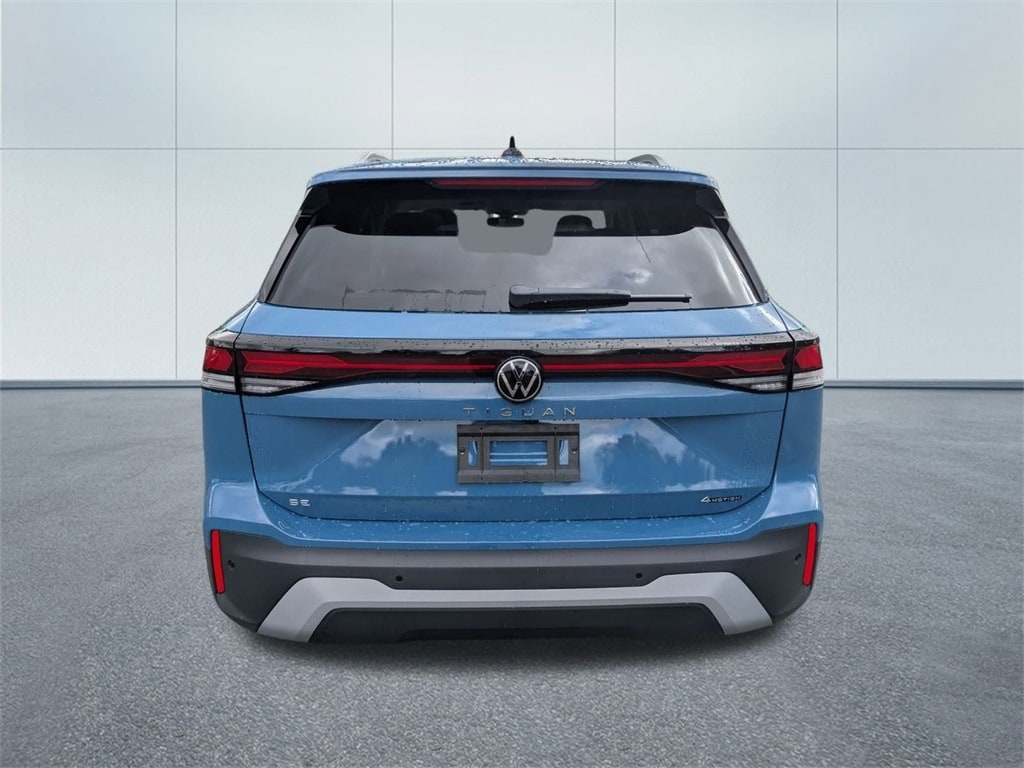 New 2025 Volkswagen Tiguan 2.0T SE SUV