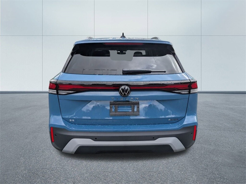 2025 Volkswagen Tiguan SE photo 4