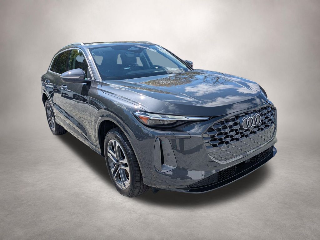 2025 Audi Q5 40 Premium's photo
