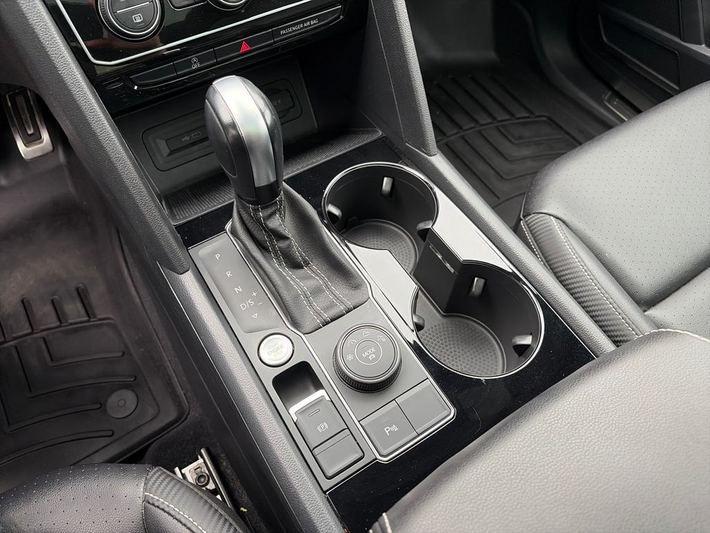 2023 Volkswagen Atlas Cross Sport SEL R-Line Black - Photo 20