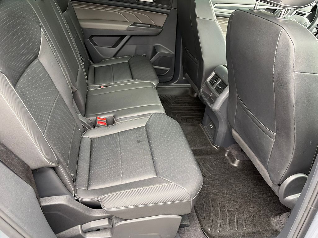 2023 Volkswagen Atlas Cross Sport SEL R-Line Black - Photo 27