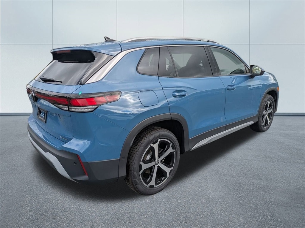 New 2025 Volkswagen Tiguan 2.0T SE SUV