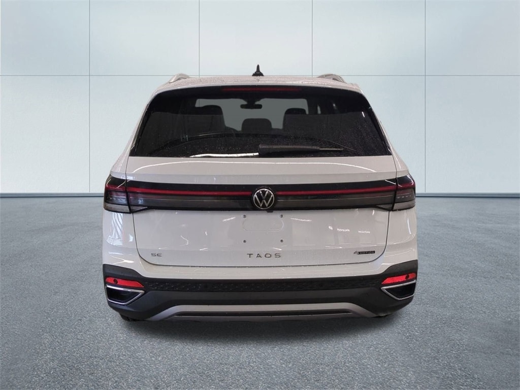New 2026 Volkswagen Taos 1.5T SE SUV