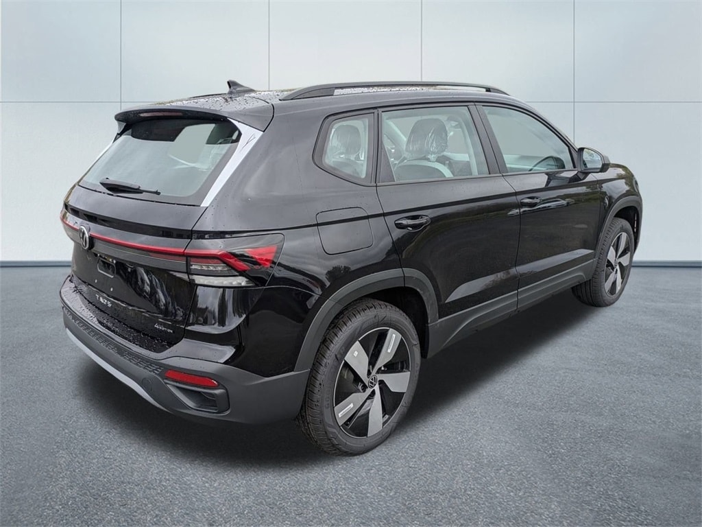 2025 Volkswagen Taos S photo 3