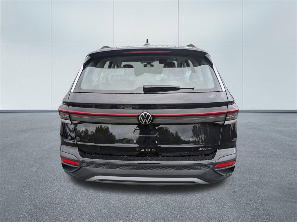 New 2025 Volkswagen Taos 1.5T S SUV