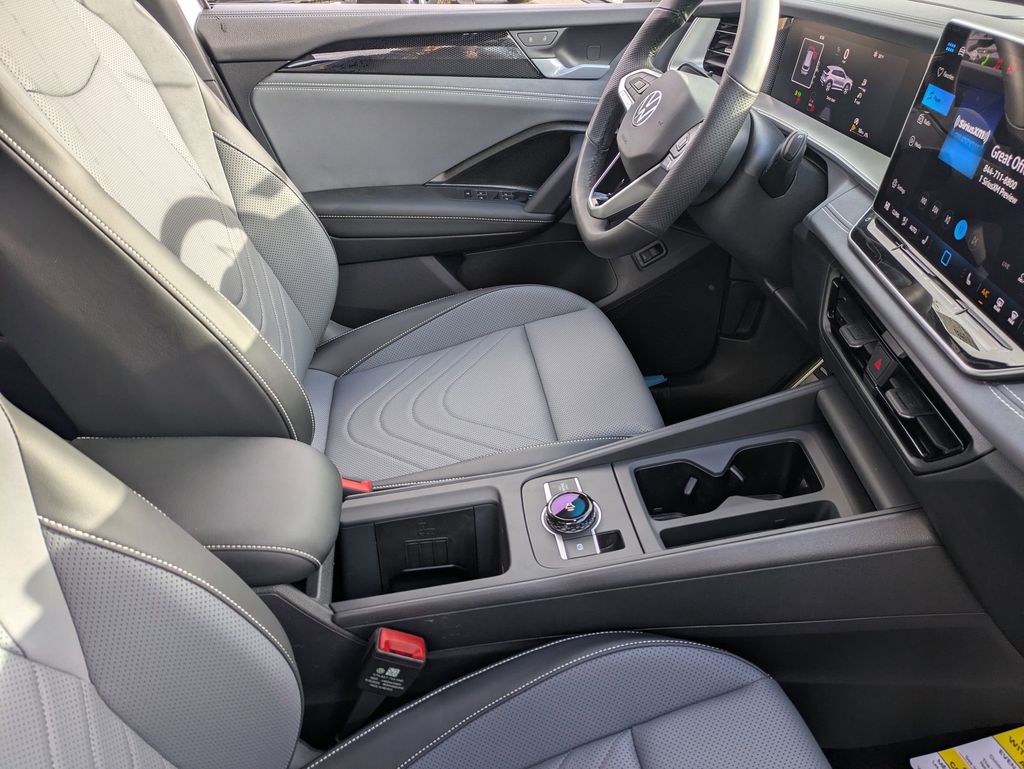 2026 Volkswagen Tiguan SE R-LINE BLACK - Photo 35