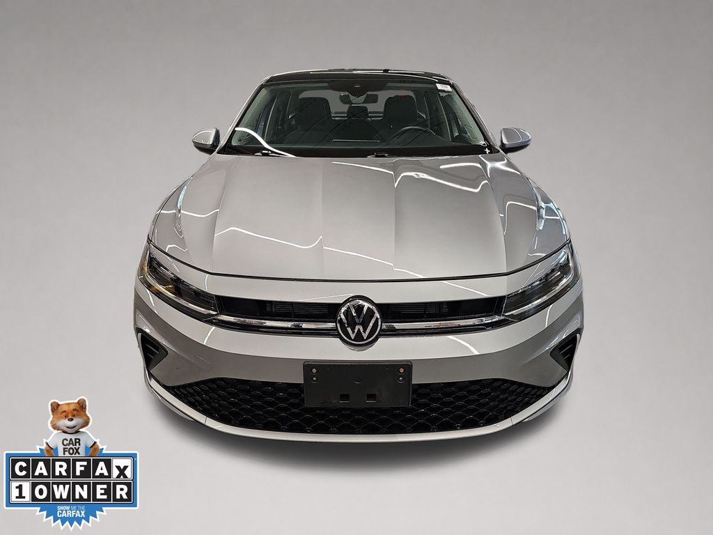 2025 Volkswagen Jetta SE - Photo 8