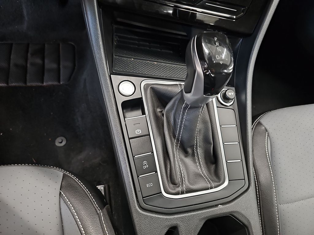 2025 Volkswagen Jetta SE - Photo 19