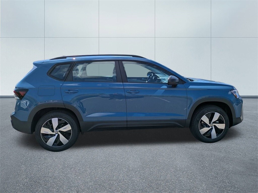 2025 Volkswagen Taos S photo 2
