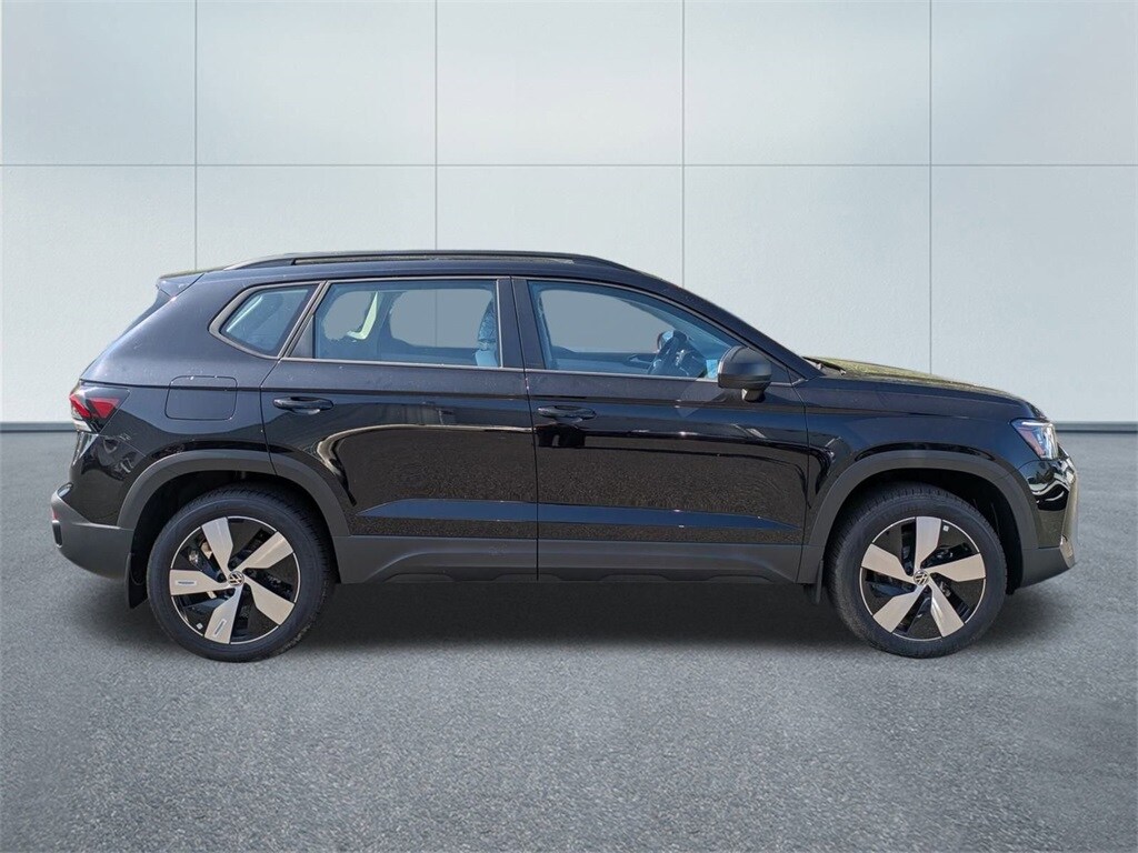 2025 Volkswagen Taos S photo 2