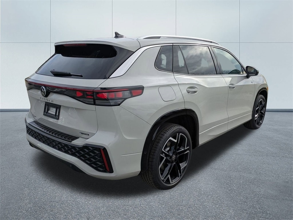 New 2026 Volkswagen Tiguan 2.0T SEL R-Line Turbo SUV