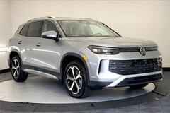 2025 Volkswagen Tiguan 2.0T SE SUV