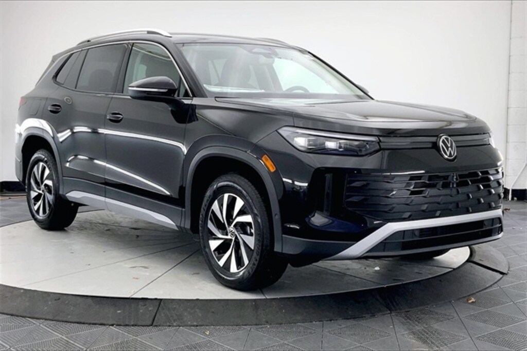 New 2026 Volkswagen Tiguan 2.0T S SUV
