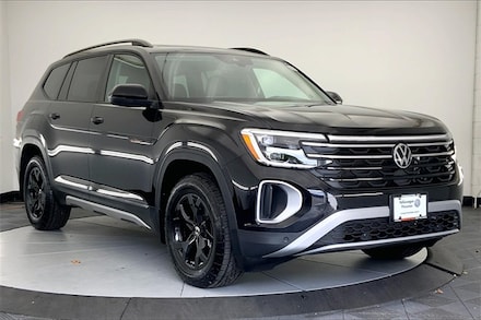 2025 Volkswagen Atlas 2.0T Peak Edition SUV