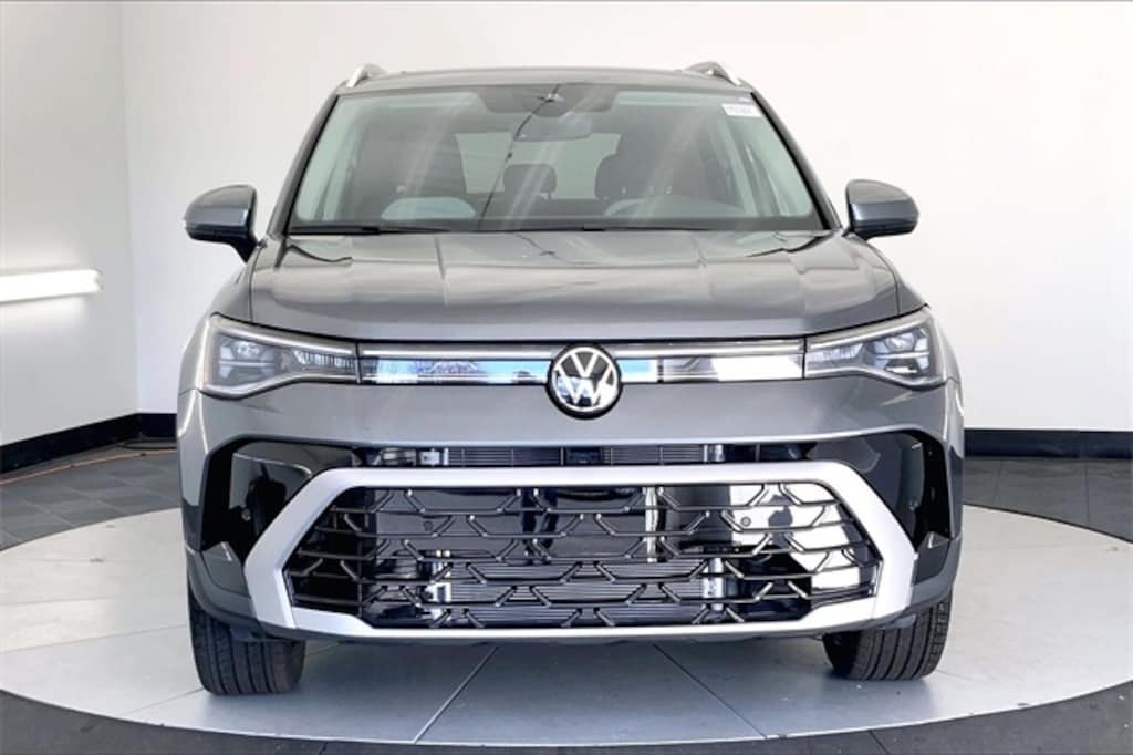 New 2026 Volkswagen Taos 1.5T SEL SUV