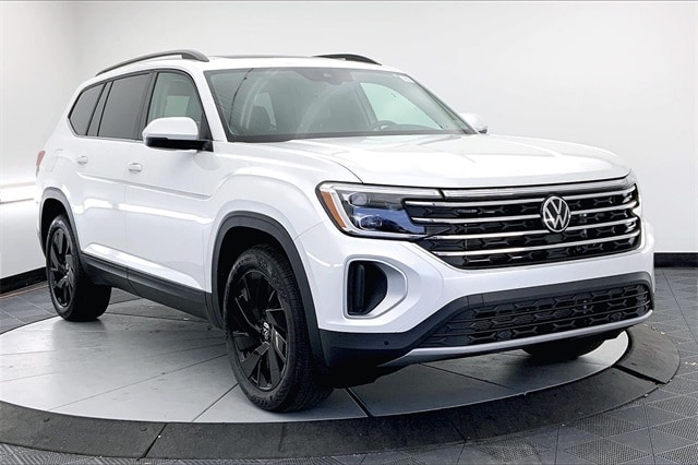 2026 Volkswagen Atlas SE w/Tech's photo