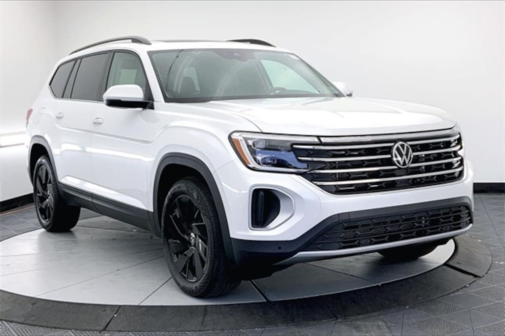 New 2026 Volkswagen Atlas 2.0T SE w/Technology SUV